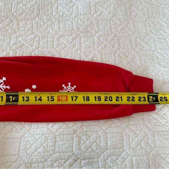 Krew District Authentic graphic print Christmas Holiday cozy red sweatshirt S - Picture 9 of 13